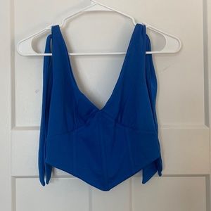 Cropped V Neck Tank Top